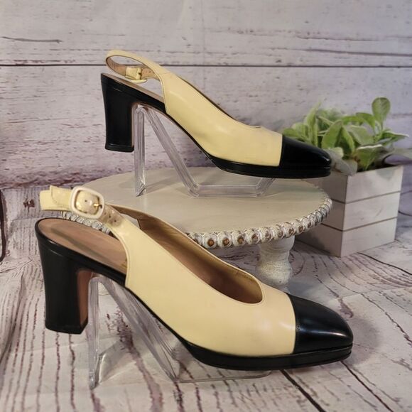Salvatore Ferragamo Shoes - Salvatore Ferragamo Vintage Leather Slingback Heels Cream Black Cap Toe Size 8.5